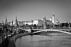 Вид на Кремль от Пречистенской набережной. Москва, 2010