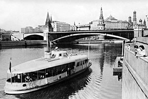 Причал у Театра Эстрады на Москве реке. Москва, 1953 г.
