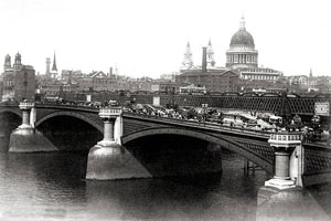 Blackfriars Bridge. , London Stereoscopic Company,1910