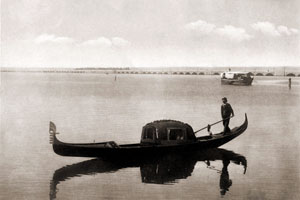 Вид на мост железной дороги. Венеция, 1910